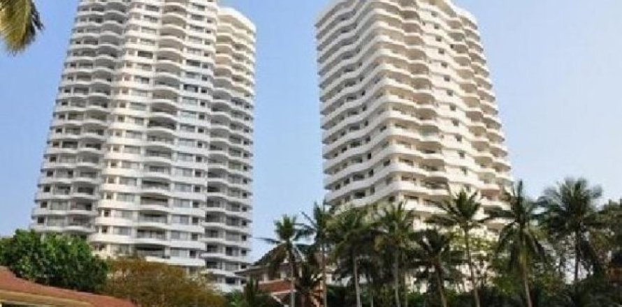 3 bedrooms Apartment in Pattaya, Thailand No. 96568