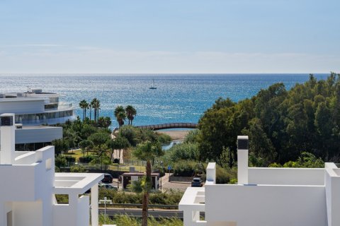 3 bedrooms Apartment in Estepona, Spain No. 112000
