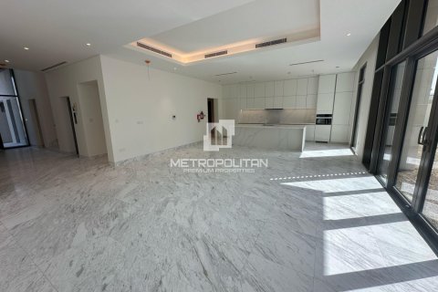 5 bedrooms Villa in Tran Phu, Vietnam No. 87141 4