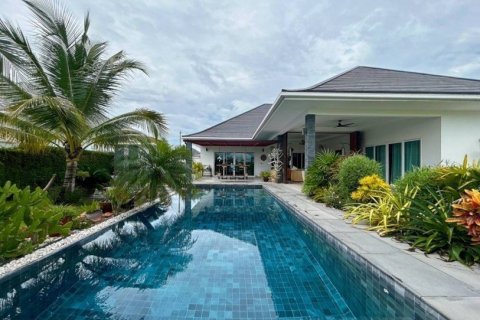 5 bedrooms Villa in Hua Hin, Thailand No. 97295 1
