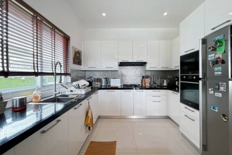 5 bedrooms Villa in Hua Hin, Thailand No. 97295 8