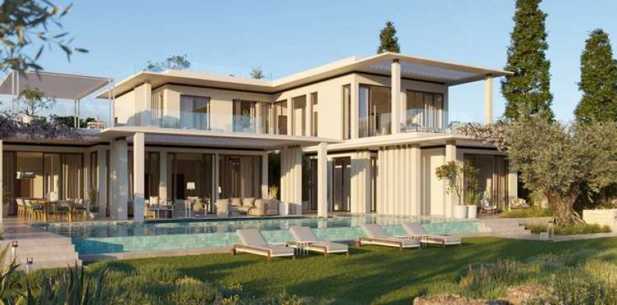 6 bedrooms Villa in Limassol, Cyprus No. 84417