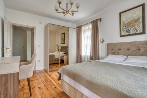 5 bedrooms Villa in Budva, Montenegro No. 81130 20