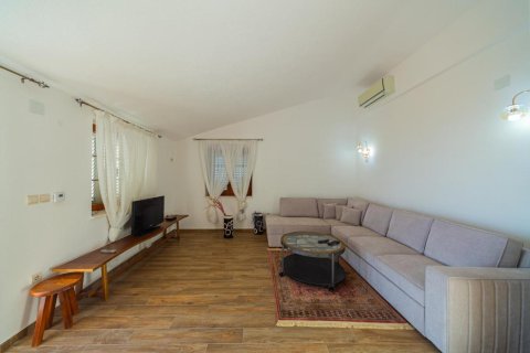 5 bedrooms Villa in Budva, Montenegro No. 81130 12