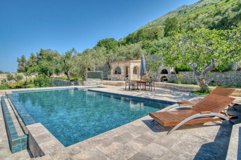 5 bedrooms Villa in Budva, Montenegro No. 81130 26