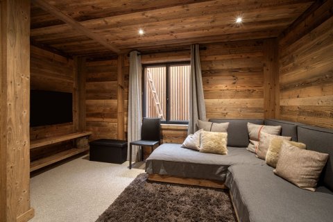 4 bedrooms House in Les Belleville, France No. 99577 17