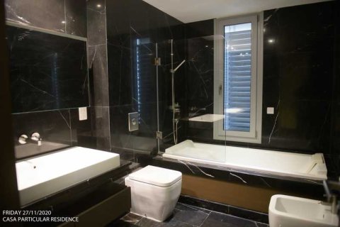 5 bedrooms Villa in Lakatamia, Cyprus No. 72778 2