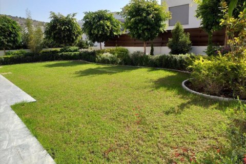 4 bedrooms Villa in Limassol, Cyprus No. 106439 6