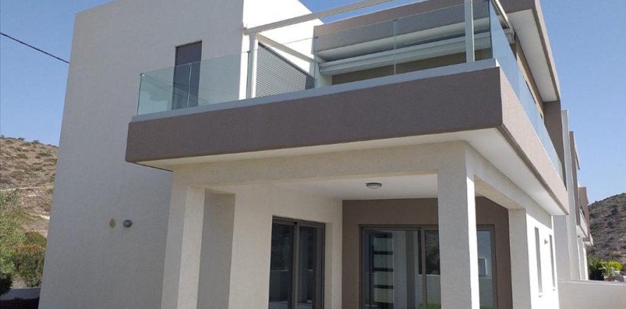 4 bedrooms Villa in Limassol, Cyprus No. 106439