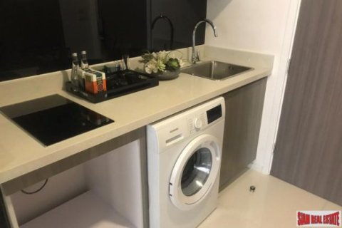 1 bedroom Apartment in Bangkok, Thailand No. 97192 3