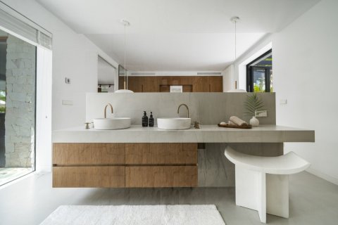 4 bedrooms Villa in Thuan Nam, Vietnam No. 27072 3