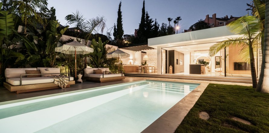 4 bedrooms Villa in Thuan Nam, Vietnam No. 27072