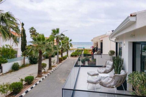 2 chambres House à Larnaca, Cyprus No. 101871 4