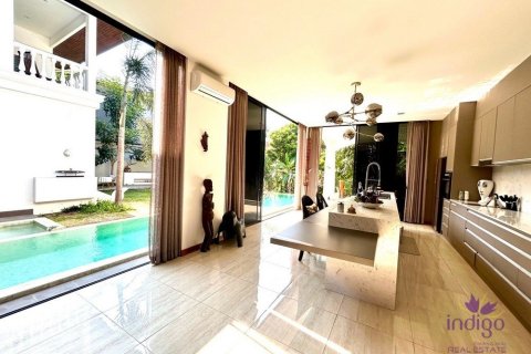 5 bedrooms House in Chiang Mai, Thailand No. 98146 22