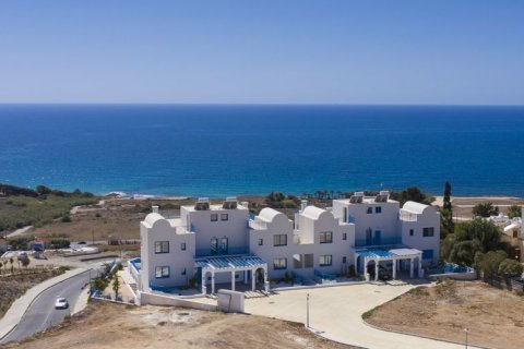 3 bedrooms Apartment in Chloraka, Cyprus No. 82551 3