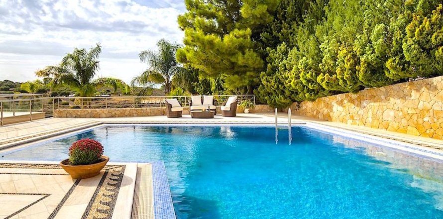 Дом с 7 спальнями в Ханья, Греция №24097