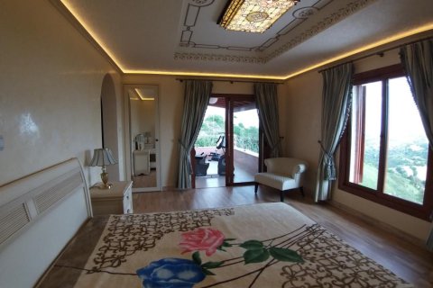 4 bedrooms Villa in Paphos, Cyprus No. 105997 6