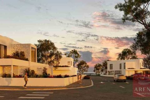 3 bedrooms Villa in Pervolia, Cyprus No. 40102 7