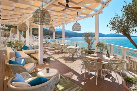 3 bedrooms Apartment in Tivat, Montenegro No. 83681 9