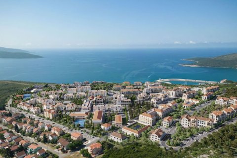 3 bedrooms Apartment in Tivat, Montenegro No. 83681 18