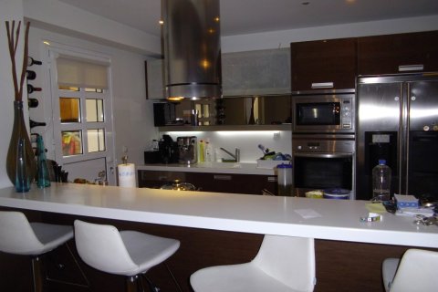 250m² Maisonette in Nea Erythraia, Greece No. 57830 10