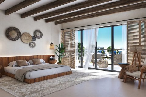 4 bedrooms Townhouse in Menyat as Serg, Vietnam No. 93986 8