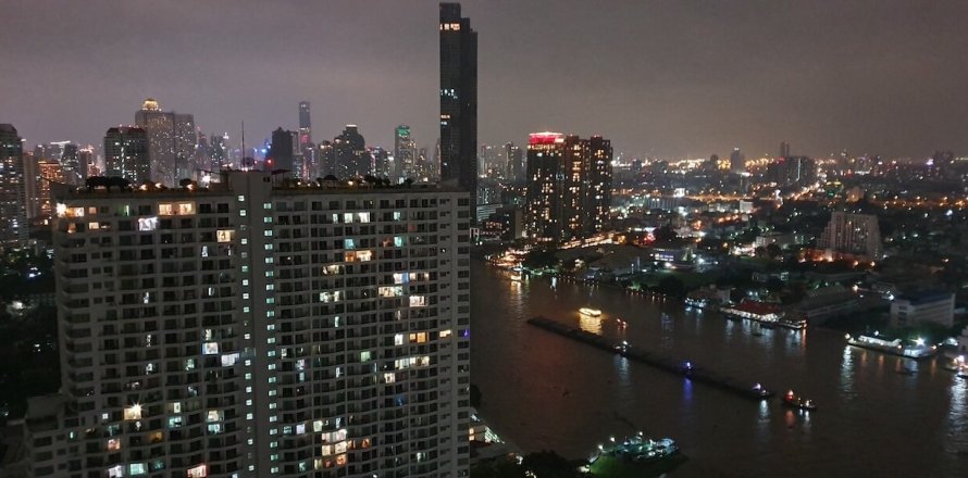 2 bedrooms Condo in Bangkok, Thailand No. 411