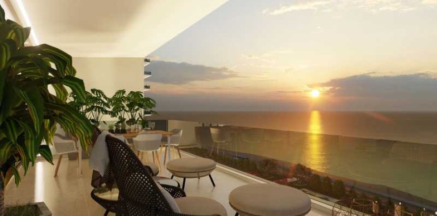 4 bedrooms Apartment in Paphos, Cyprus No. 76495