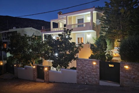 3 bedrooms Villa in Palaia Fokaia, Greece No. 107247