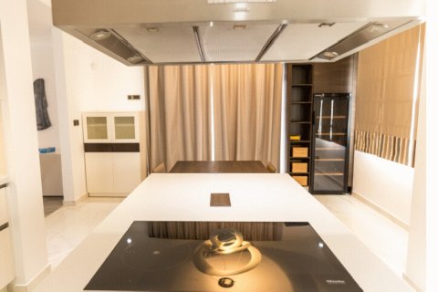 Квартира с 5 спальнями в Лимассол, Кипр №106118 4