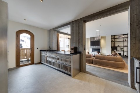 4 chambres Appartement à Val-d'Isère, France No. 99412 3