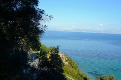 76000m² Land à Corfu, Greece No. 57195 1