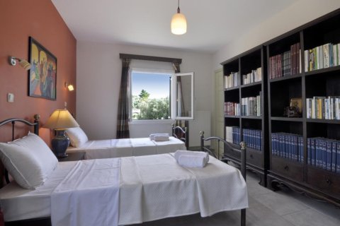5 bedrooms Villa in Corfu, Greece No. 78205 10