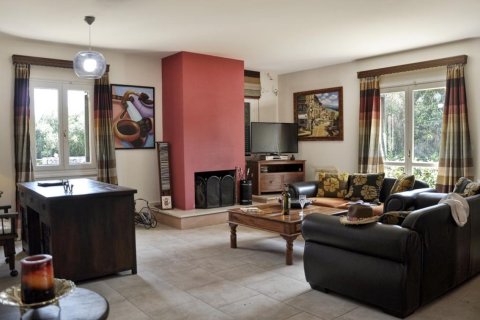 5 bedrooms Villa in Corfu, Greece No. 78205 5