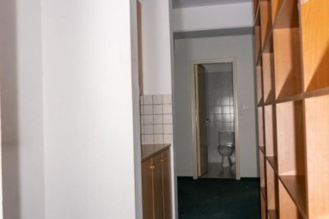 331m² Commercial property à Nicosia, Cyprus No. 105085 12