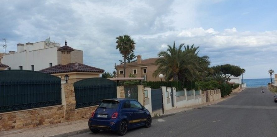 5 dormitorios Villa en La Veleta, Spain No. 124445