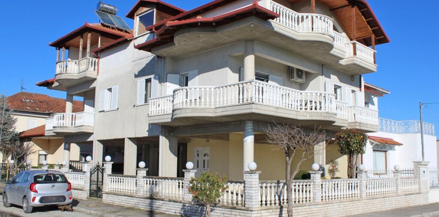 Дом с 5 спальнями в Пиерия, Греция №108265