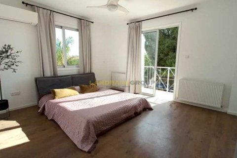 4 bedrooms House in Nicosia, Cyprus No. 78917 5