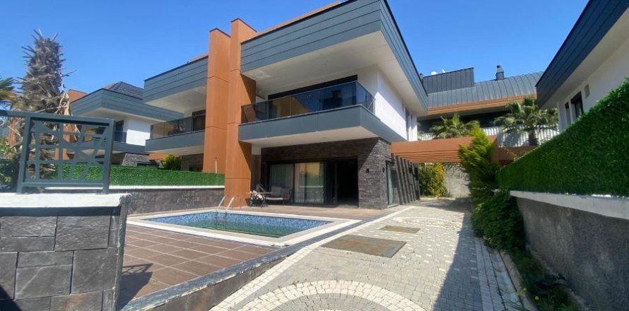 5 rooms Villa à Avsallar, Turkey No. 123790