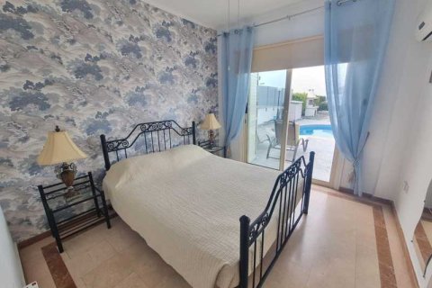 3 bedrooms Villa in Kissonerga, Cyprus No. 84360 9