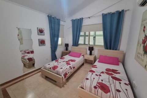3 bedrooms Villa in Kissonerga, Cyprus No. 84360 3