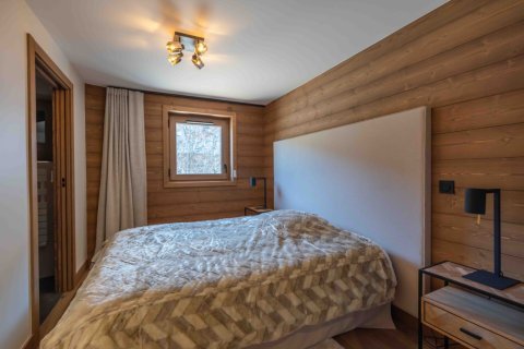 4 bedrooms Apartment in Les Allues, France No. 100137 6