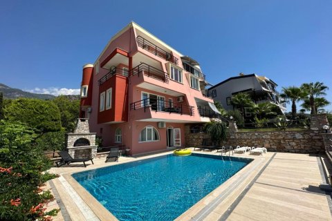 4 rooms Apartment in Alanya, Turkey No. 21175