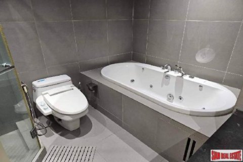 2 dormitorios Apartment en Bangkok, Thailand No. 96310 4