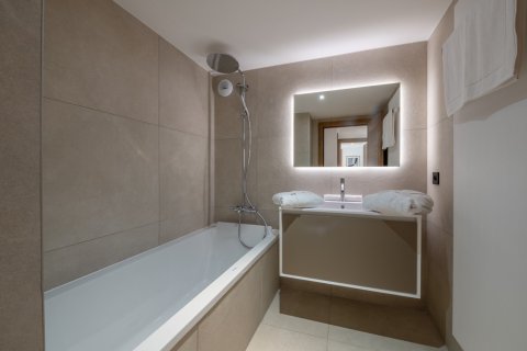 4 bedrooms Apartment in Chamonix-Mont-Blanc, France No. 99960 23