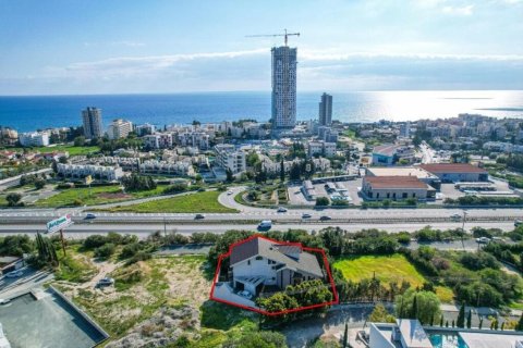 322m² Villa in Limassol, Cyprus No. 105068 1