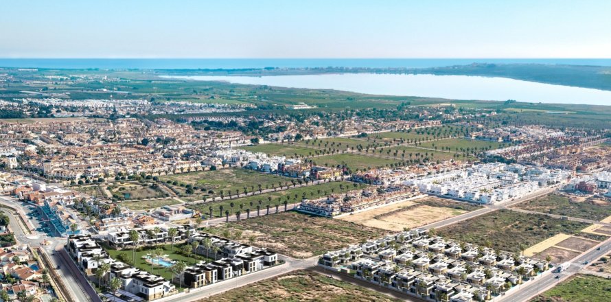 3 bedrooms Villa in Ciudad Quesada, Spain No. 123435