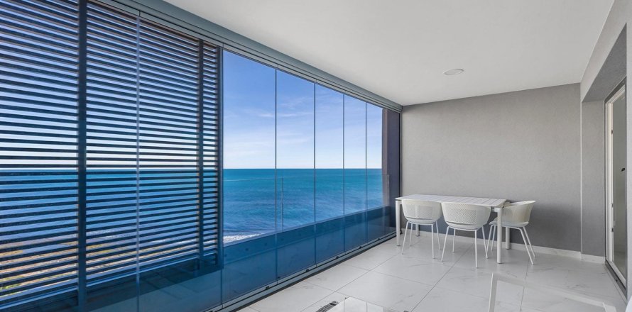 2 bedrooms Apartment in Torrevieja, Spain No. 125560