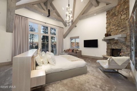 7 bedrooms House in Avon, USA No. 76677 11