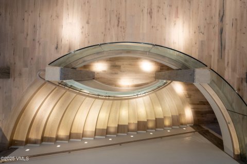 7 bedrooms House in Avon, USA No. 76677 14